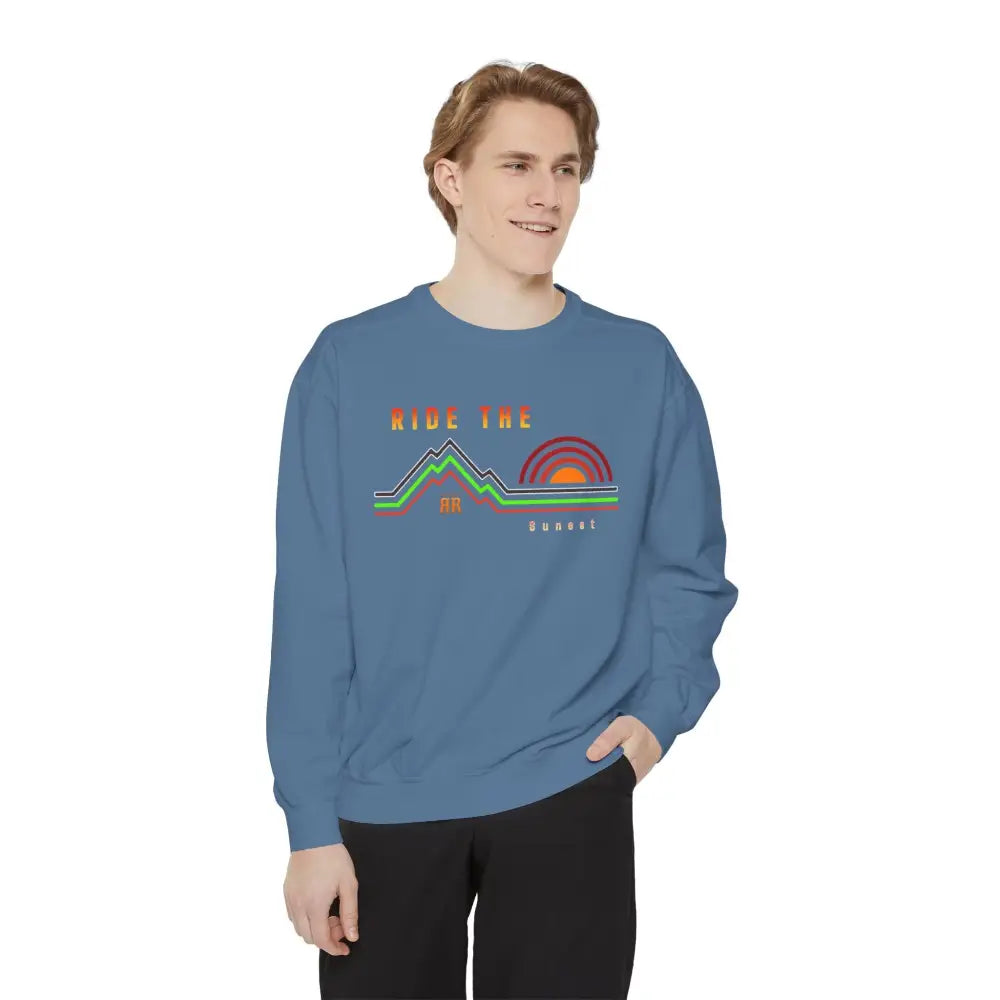 ’Ride the Sunset’ Double R western’s Dyed Sweatshirt Sweatshirt