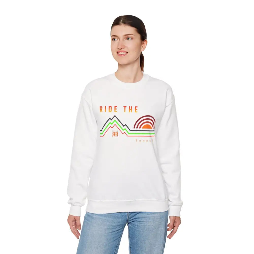 ’Ride the sunset’ Double R Western’s Women’s Heavy Blend™ Crewneck Sweatshirt Sweatshirt